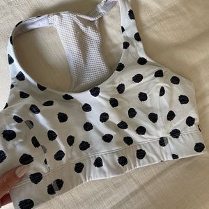 Outdoor voices doing things sports bra